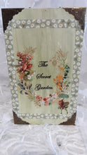 Load image into Gallery viewer, The Secret Garden lighted diorama bookbox with book