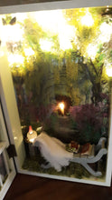 Load image into Gallery viewer, Elizabeth &amp; Her German Garden Lighted Diorama Booknook/book
