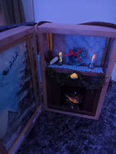 Load image into Gallery viewer, Twas the Night Before Christmas Bookbox and Miniature Book
