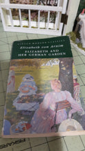 Load image into Gallery viewer, Elizabeth &amp; Her German Garden Lighted Diorama Booknook/book