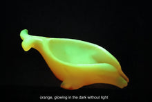 Load image into Gallery viewer, Glow-in-the-Dark Soap Dishes